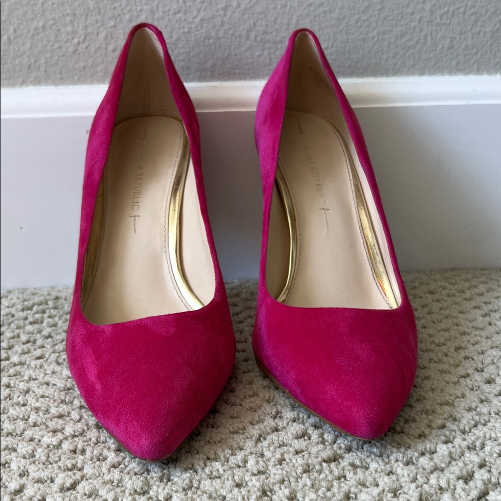 Banana Republic Fuchsia Suede Heels